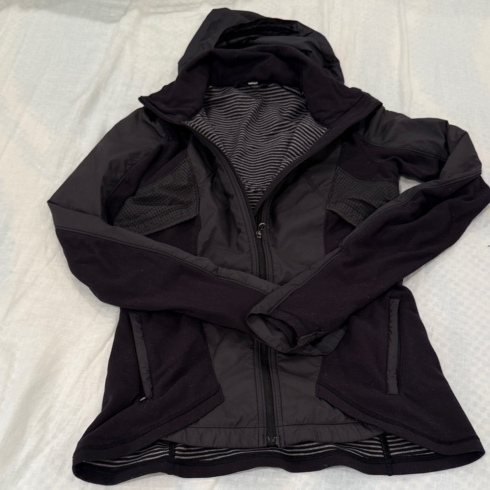 lululemon Black Hooded Jacket size 4